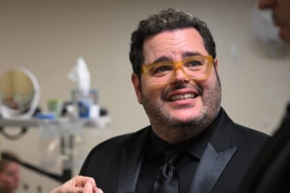 Josh Gad Wins Halloween as a TERRIFYING Abby Lee Miller