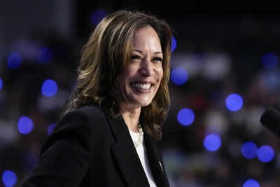 Kamala Harris vows to finish ‘pointless’ diploma necessities for federal jobs on day one – Universal Headlines